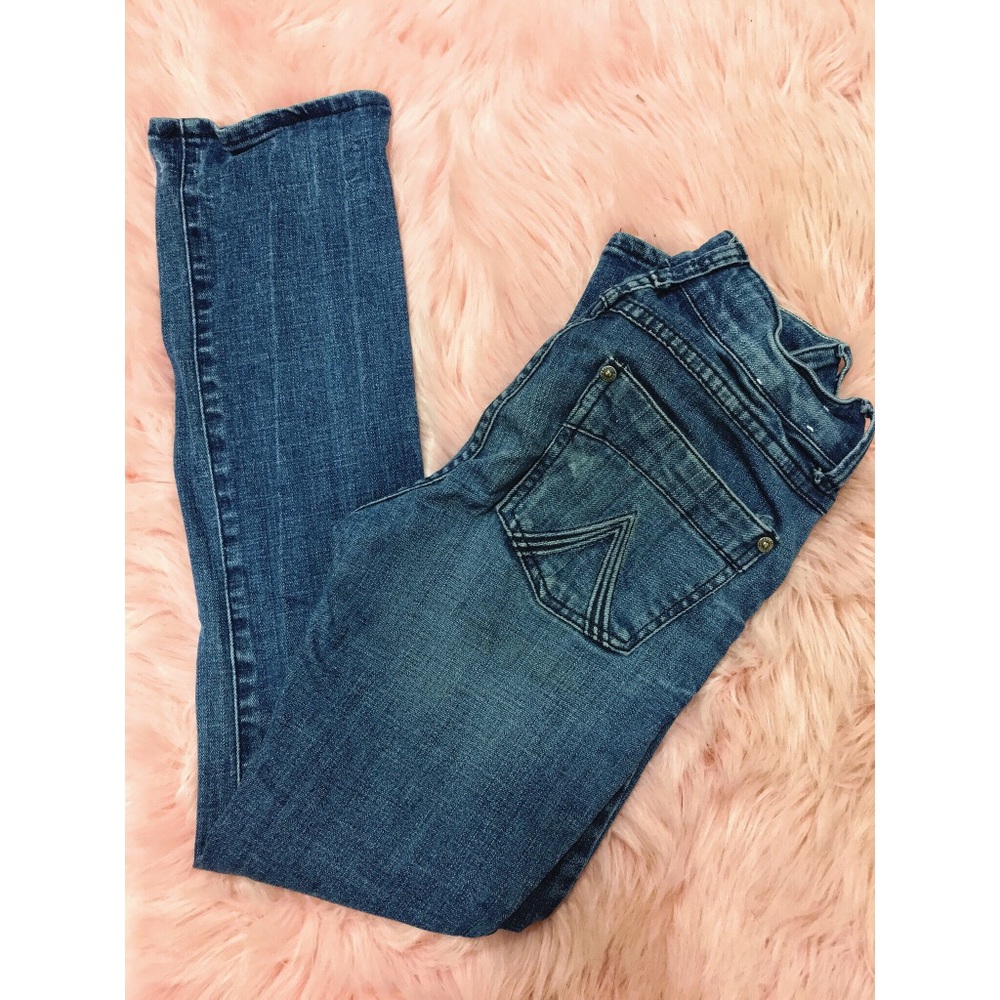 Delia’s Mid Rise Jeans 👖 - Picture 2 of 5
